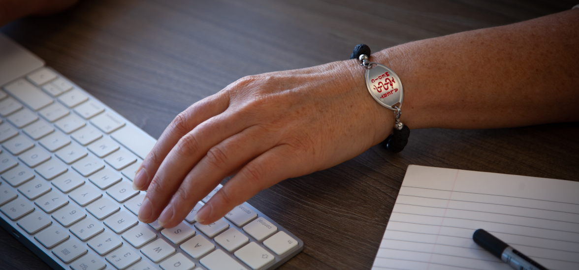 Keyboard with Hand